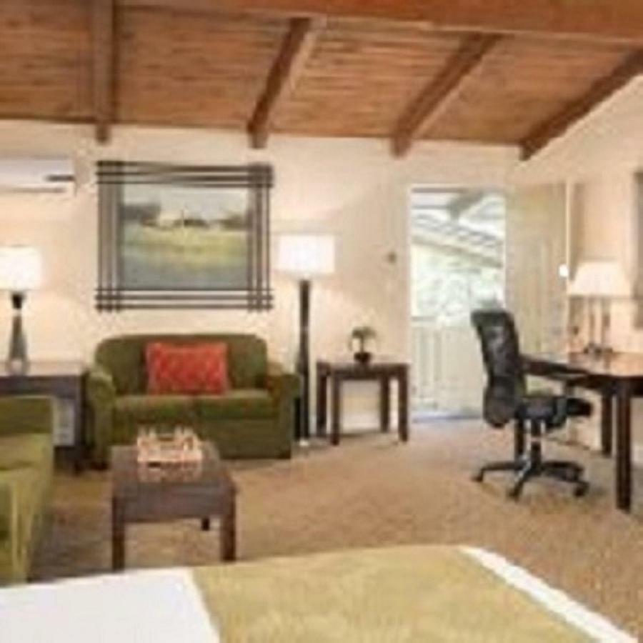 Country Inn Motel Palo Alto Dış mekan fotoğraf